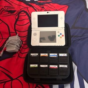 New Nintendo 3DS Super Mario white Bundle